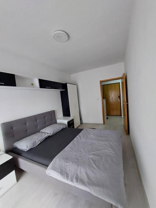 City Center Chic, Urban Apartment Skopje Exteriér fotografie